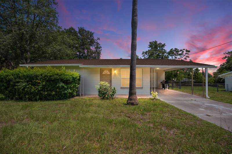 2 bedroom Single Family Residence at 21545 SW Honeysuckle Street, Rainbow Lakes Estate, Dunnellon — photo 2