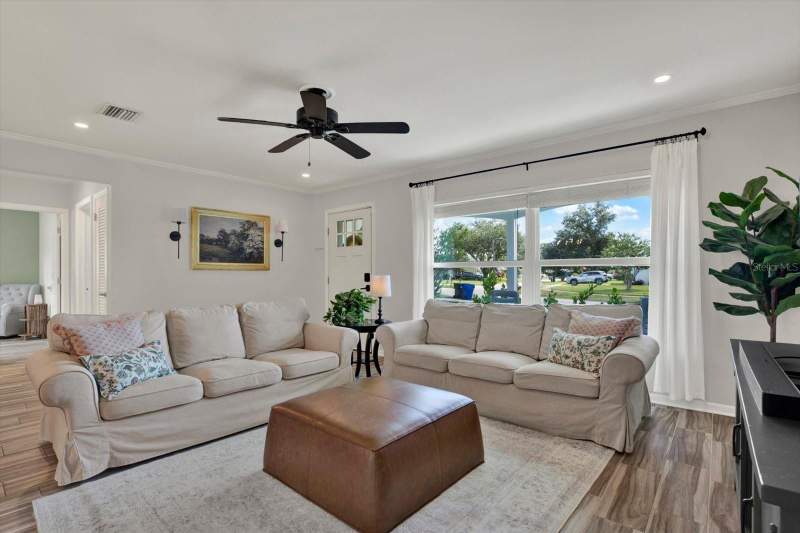2 bedroom Single Family Residence at 1858 Peaceful Lane, Leisure Acres, Largo — photo 2