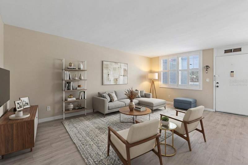 1 bedroom Condominium at 4720 Locust Street #206, Winston Park Northeast, St Petersburg — photo 2