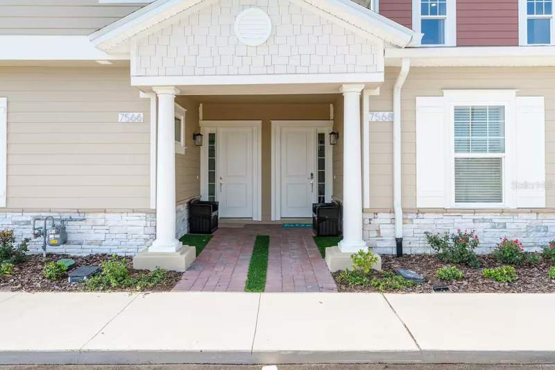 7568 SUNFLOWER CIRCLE home for sale in Summerville Resort