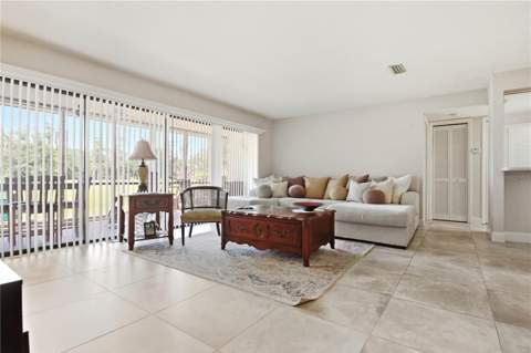 260 Michaels Circle, Oldsmar FL - photo 6 of 6