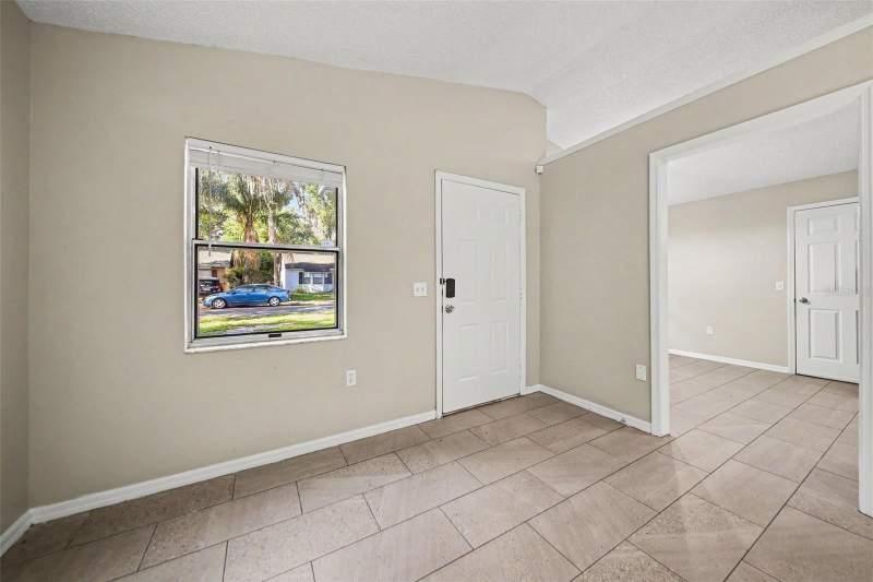 3 bedroom Single Family Residence at 2710 Lorraine Drive, Leesburg Westside Oaks, Leesburg — photo 2