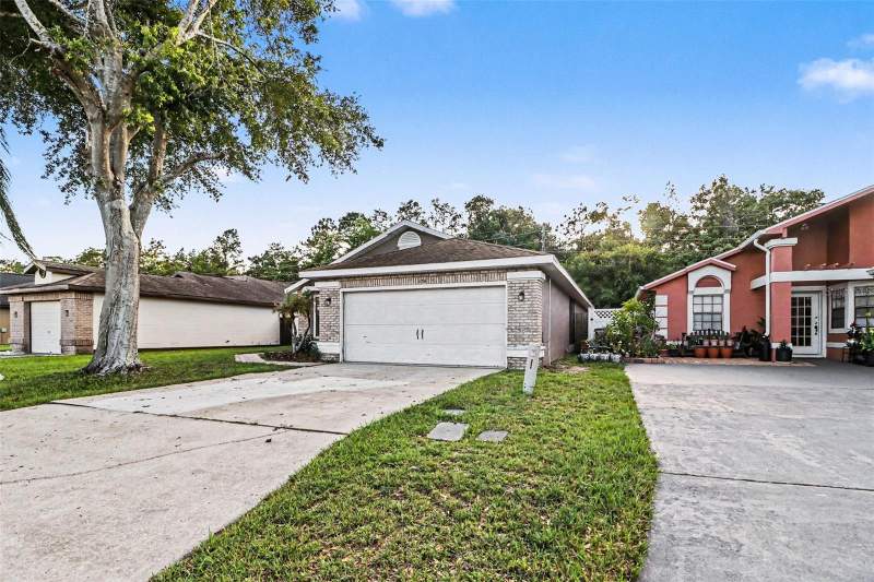 3 bedroom Single Family Residence at 134 CORALWOOD CIRCLE, BVL UNIT 10 1ST ADD, KISSIMMEE — photo 1