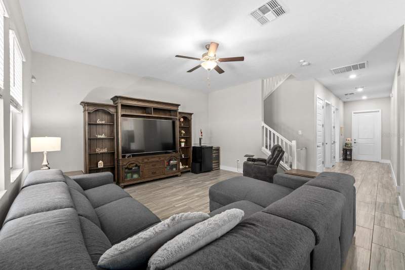 4 bedroom Single Family Residence at 7612 S Juanita Street, Port Tampa City Map, Tampa — photo 4