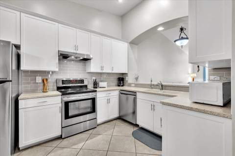 319 Monaco Drive #8, Punta Gorda FL - photo 15 of 49