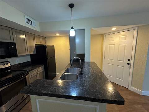 5108 Conroy Road #1713, Orlando FL - photo 7 of 33