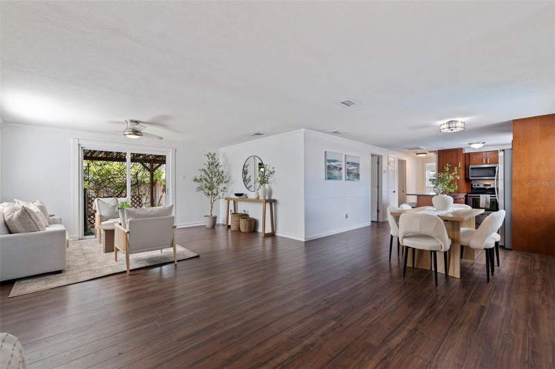 3 bedroom Single Family Residence at 8536 Quail Road, Cross Bayou Estates 1st Add, Seminole — photo 5