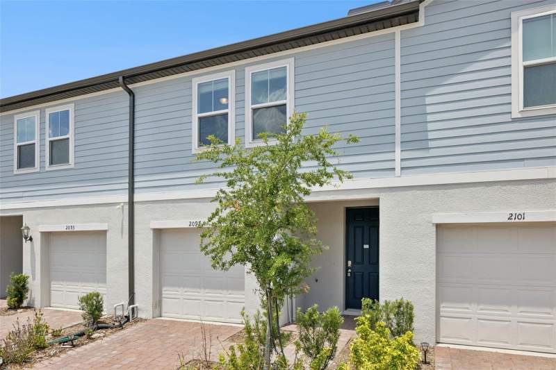 3 bedroom Townhouse at 2097 Crape Jasmine Lane, Chase Landing, Orlando — photo 3