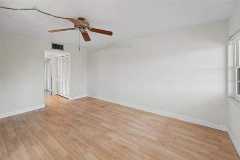 951 79th Avenue #Apt 322, St Petersburg FL - photo 8 of 36