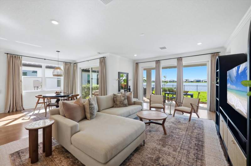 5 bedroom Single Family Residence at 17539 Savory Mist Circle, Sweetwater At Lakewood Ranch Ph I & II, Lakewood Ranch — photo 4