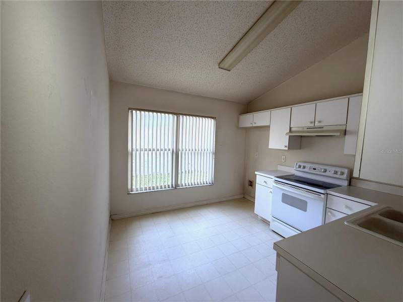 3 bedroom Single Family Residence at 6608 Northhaven Court, Bloomingdale Ridge, Riverview — photo 5