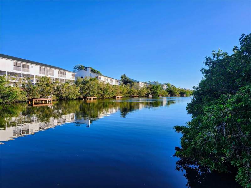 4 bedroom Townhouse at 14883 Seminole Trail #130, Tara Cay Sound North, Seminole — photo 2