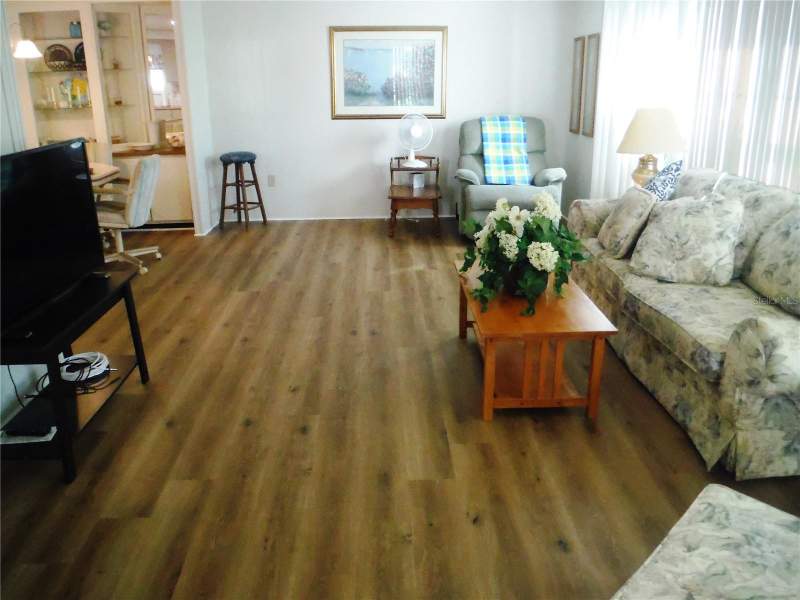 2 bedroom Manufactured Home at 141 Forest Lane #13, Briar Creek Mobile Home Community II Condo, Safety Harbor — photo 2