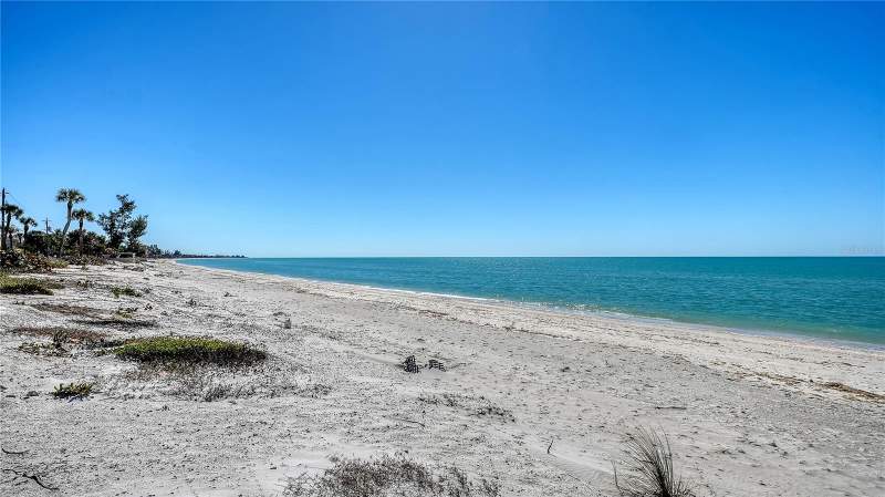 4 bedroom Single Family Residence at 2116 Casey Key Road, Casey Key, Nokomis — photo 4