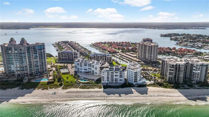 Cabana Club Condo