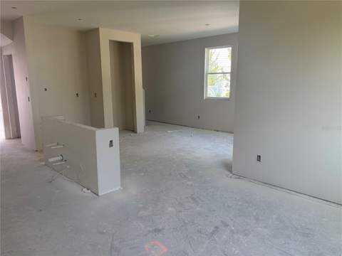 7536 Deer Valley Circle, Tampa FL - photo 8 of 18
