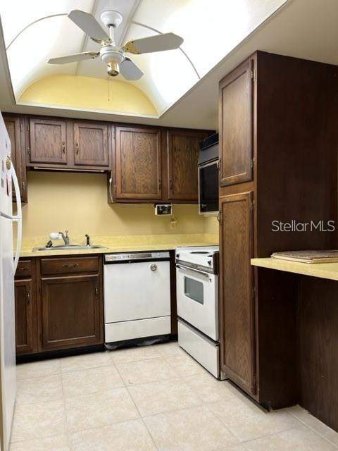 2 bedroom Condominium at 627 Midway Drive #B, Twin Lakes Village West Condo, Ocala — photo 3