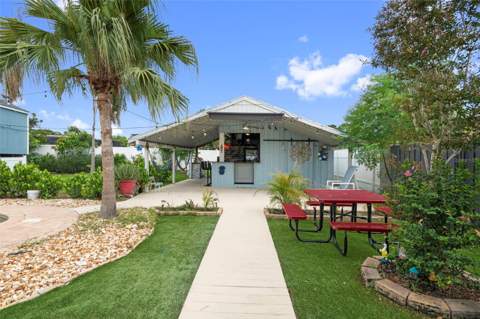 7103 Creekside Court, Tampa FL - photo 15 of 75