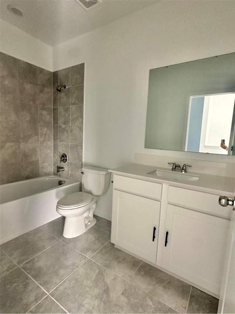 3 bedroom Townhouse at 390 Bogey Drive, Fox North, Davenport — photo 5