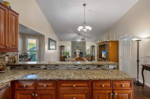 10421 Templewood Court, Spring Hill FL - photo 14 of 63
