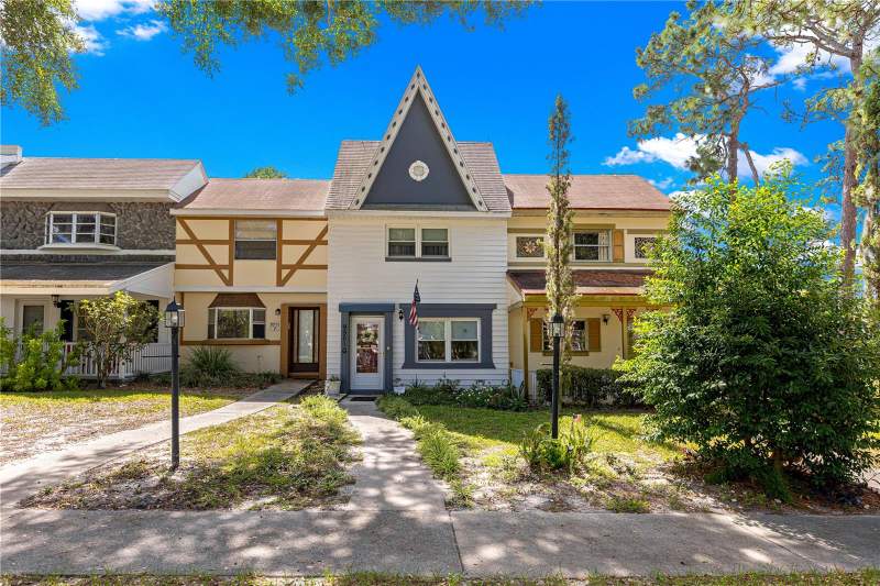 2 bedroom Villa at 9951 SW 88th Court Road #G, On Top Of The World, Ocala — photo 2
