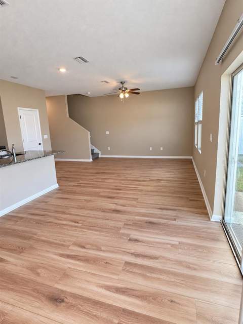 35139 White Water Lily Way, Zephyrhills FL - photo 12 of 37