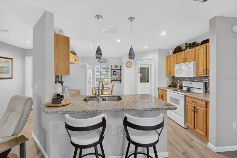2 bedroom Single Family Residence at 8141 SW 80th Terrace, Indigo East Ph 1 Uns A-A & B-B, Ocala — photo 5