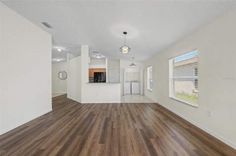 7838 Carriage Pointe Drive, Gibsonton FL - photo 20 of 72