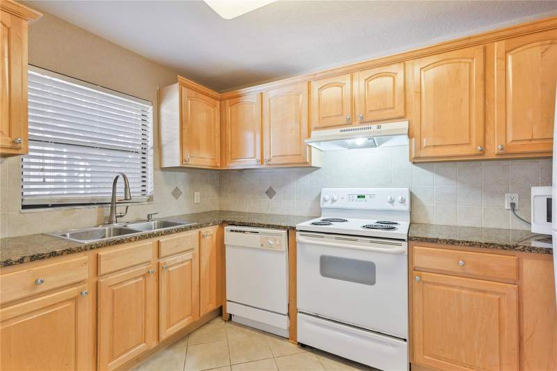 2 bedroom Condominium at 6150 Gulfport Boulevard #202, Golfview II Condo, Gulfport — photo 4