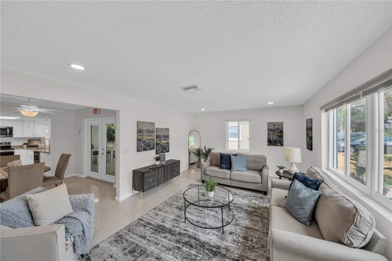 3 bedroom Single Family Residence at 121 10th Ave, Indian Rocks Beach, Indian Rocks Beach — photo 5