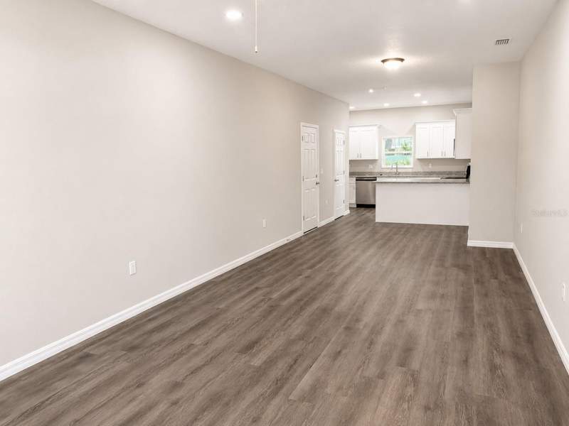 3 bedroom Single Family Residence at 5012 Finders Ct, Knoll Pine, Tampa — photo 4