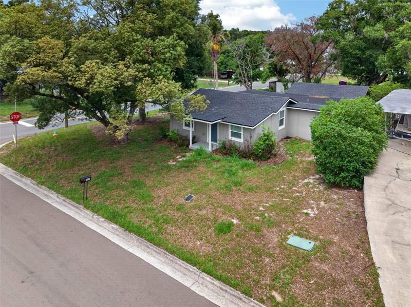 3 bedroom Single Family Residence at 305 S SHARP STREET, TWIN LAKE PARK RESUB, LAKE WALES — photo 1