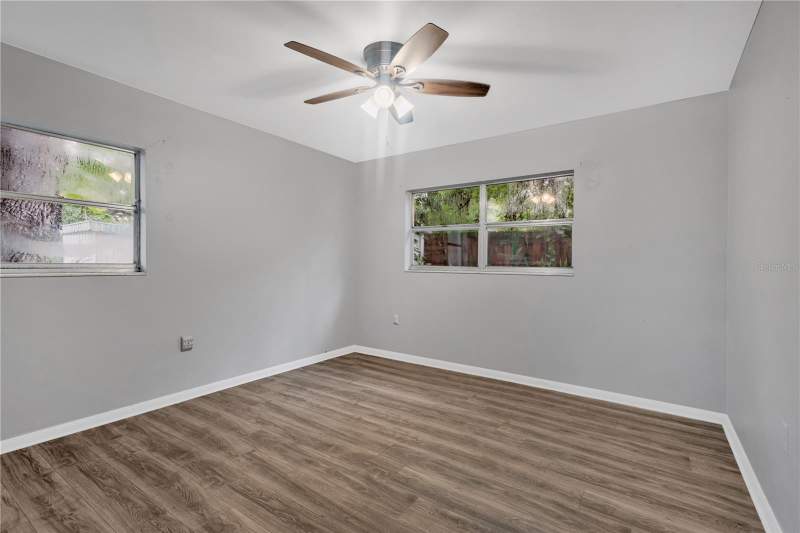 3 bedroom Single Family Residence at 2002 E Crenshaw Street, Seminole Crest Add, Tampa — photo 4