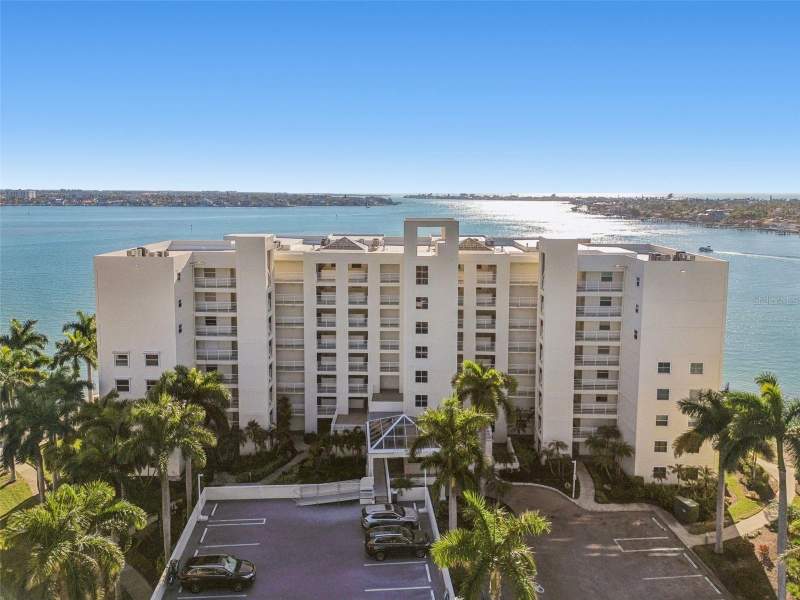 2 bedroom Condominium at 6105 Bahia Del Mar Circle #686, Bahia Vista, St Petersburg — photo 2