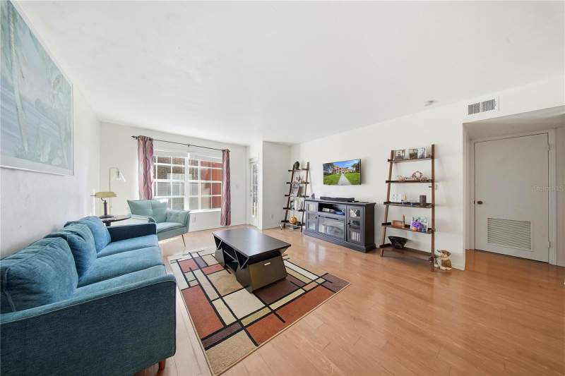 1 bedroom Condominium at 10200 N Gandy Boulevard #714, Vantage Point, St Petersburg — photo 2
