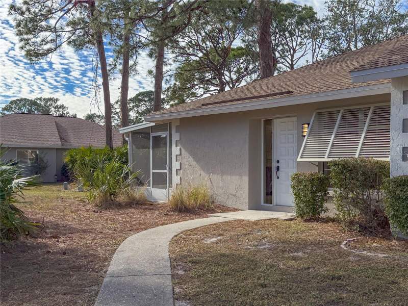2 bedroom Villa at 727 N Jefferson Avenue #727, Jefferson Pines, Sarasota — photo 3