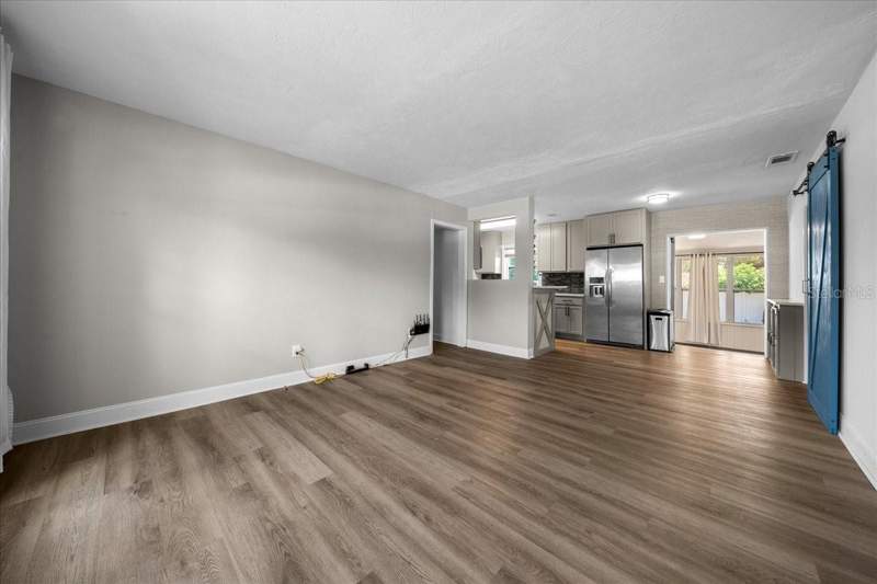4 bedroom Single Family Residence at 2830 SE 6th Street, Ocala Hlnds, Ocala — photo 5