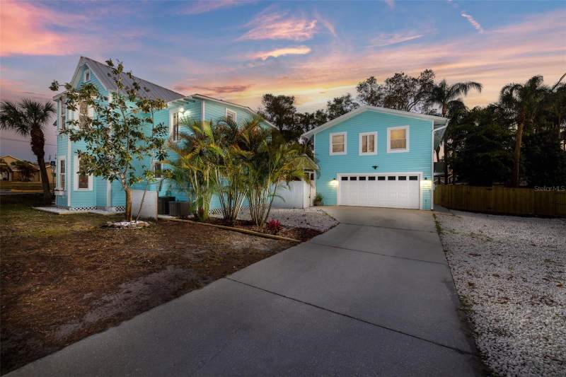 551 OMAHA STREET home for sale in Sutherland Town