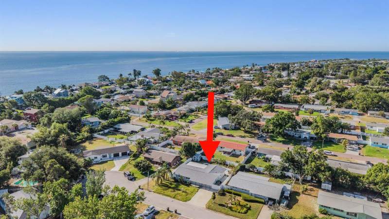 4 bedroom Single Family Residence at 3920 Wahoo Drive, Coquina Key Sec 2, St Petersburg — photo 3