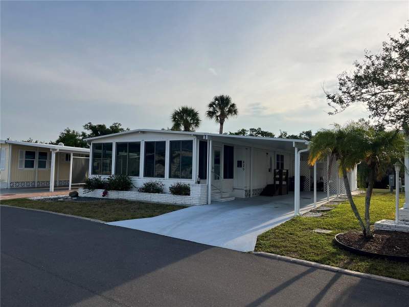 825 JOLANDA CIRCLE home for sale in Venice Isle