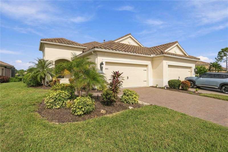 2 bedroom Villa at 11548 Okaloosa Drive, Grand Palm Ph 3A, Venice — photo 3