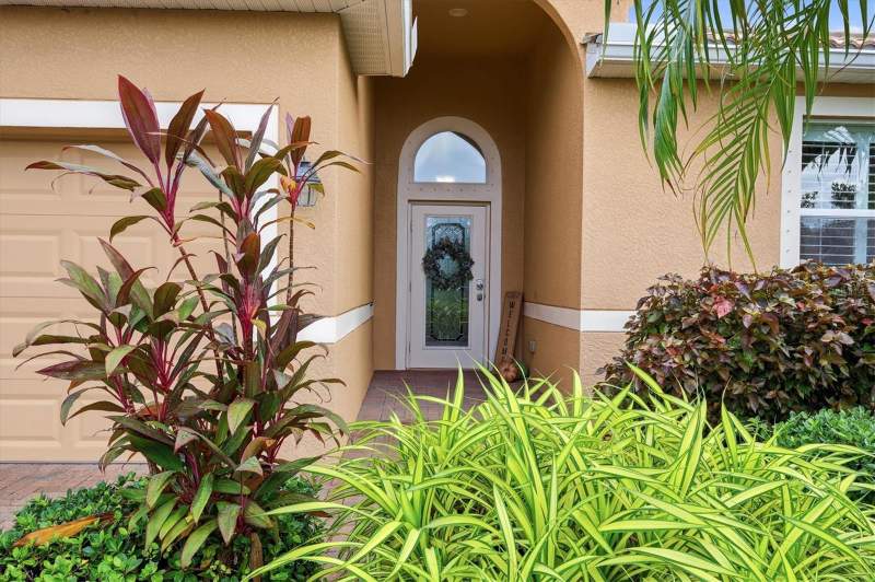 4 bedroom Single Family Residence at 11696 Spotted Margay Avenue, Stoneybrook At Venice, Venice — photo 4