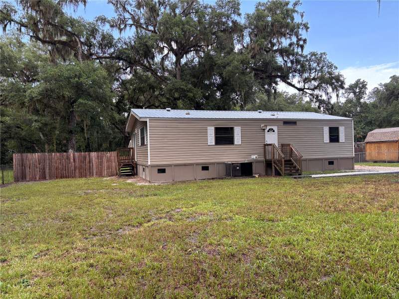 3 bedroom Manufactured Home at 16581 NE 42nd Avenue, Meadows Un 07, Citra — photo 2