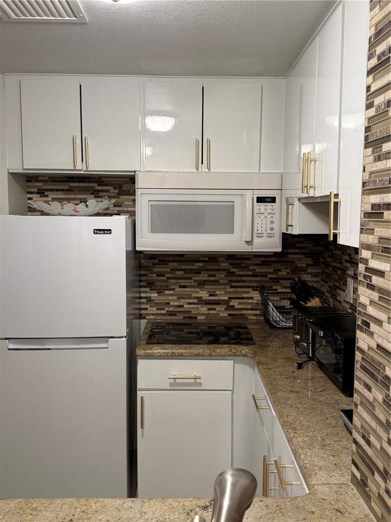 2 bedroom Condominium at 6165 Carrier Drive #2404, Enclave At Orlando Ph 02, Orlando — photo 3