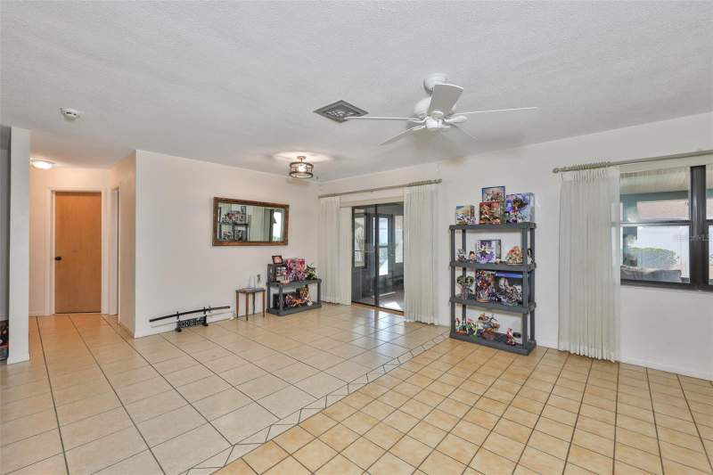 2 bedroom Single Family Residence at 5534 22nd Avenue, Glenwood, St Petersburg — photo 5