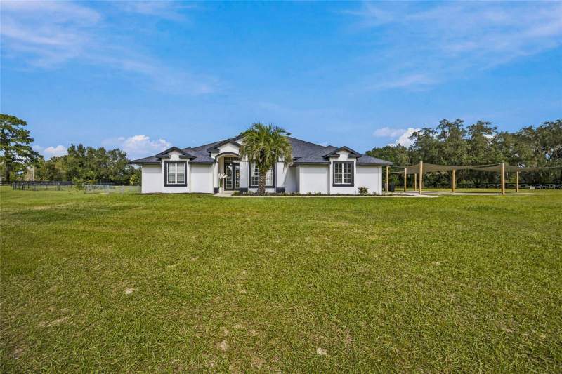 3 bedroom Single Family Residence at 5075 97 St, 4700, Anthony — photo 3