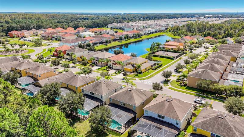 6 bedroom Single Family Residence at 4464 Nirvana Parkway, Veranda Palms Ph 1B, Kissimmee — photo 2