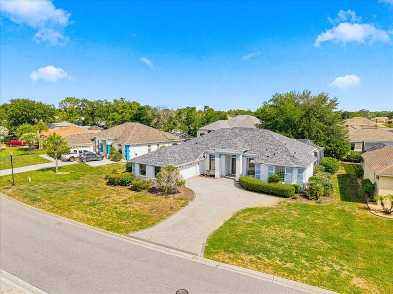 4 bedroom Single Family Residence at 8402 Maybelle Drive, Glen Lakes Ph 1, Weeki Wachee — photo 2