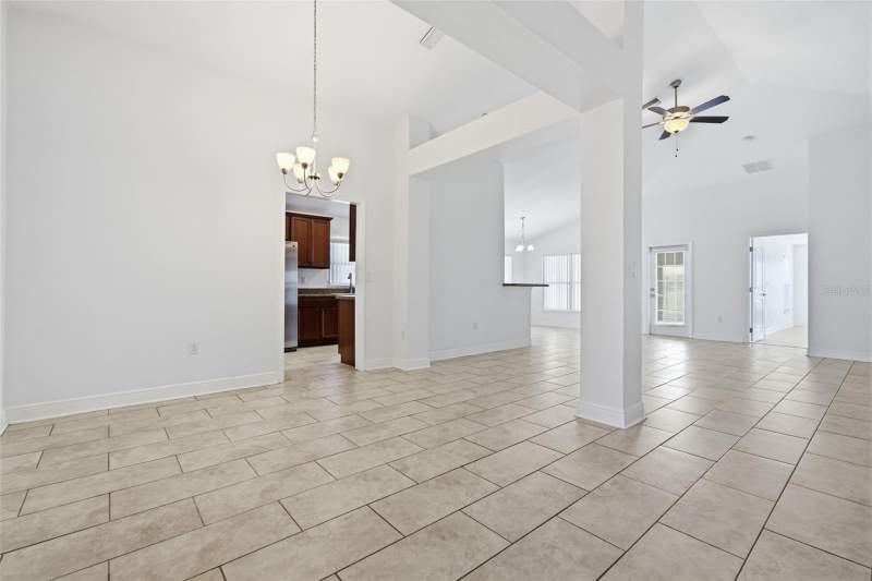 3 bedroom Single Family Residence at 14310 Edinburgh Moor Drive, Ayersworth Glen, Wimauma — photo 5