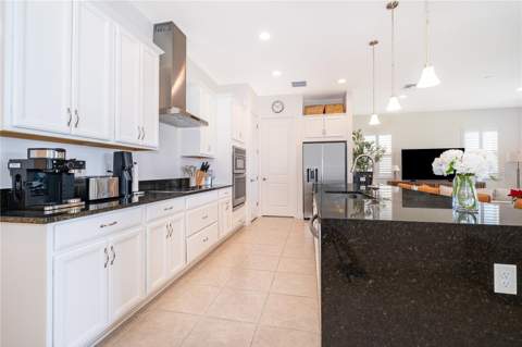 8124 Mabury Lane, Orlando FL - photo 8 of 39